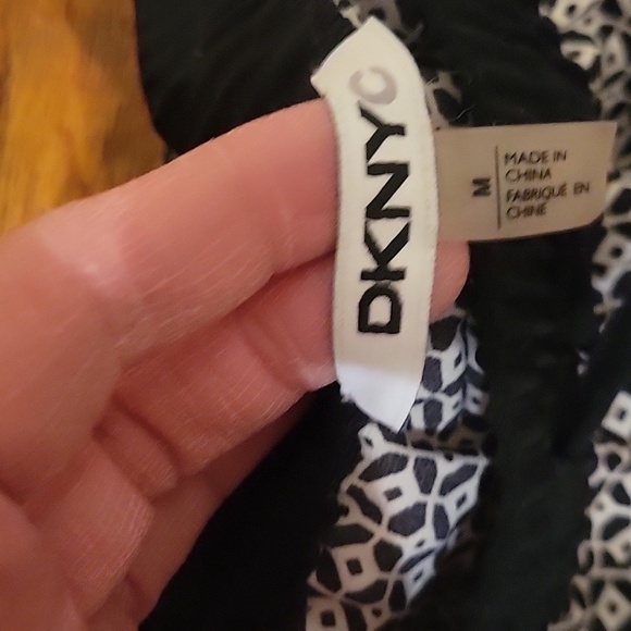 DKNYC Drawstring printed pant size medium. EUC. - Picture 4 of 9